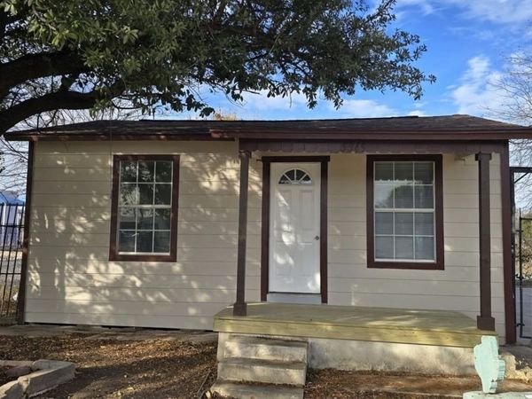 5345 commerce, San Antonio, TX 78237