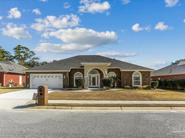 1777 Ravenna Dr, Navarre, FL 32566