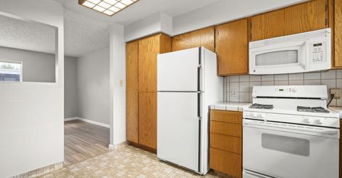 28 Smithridge Park, Reno, NV 89502 Photo