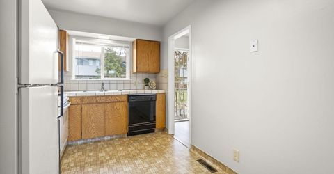 28 Smithridge Park, Reno, NV 89502 Photo
