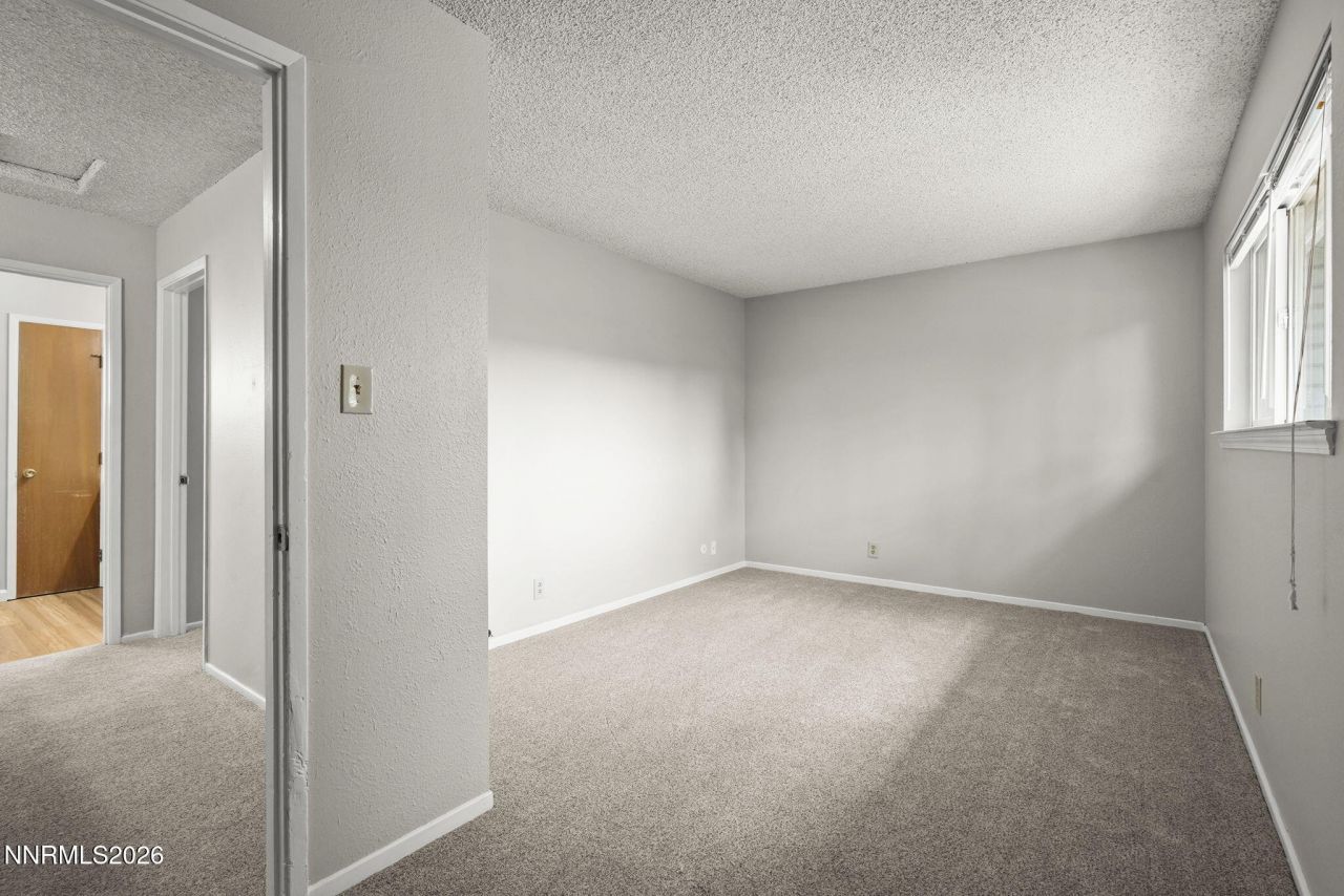 28 Smithridge Park, Reno, NV 89502 Photo