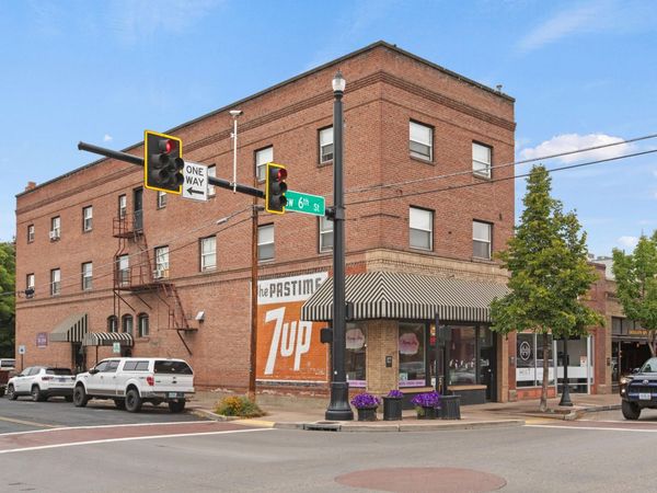 615 SW Evergreen Avenue, Redmond, OR 97756