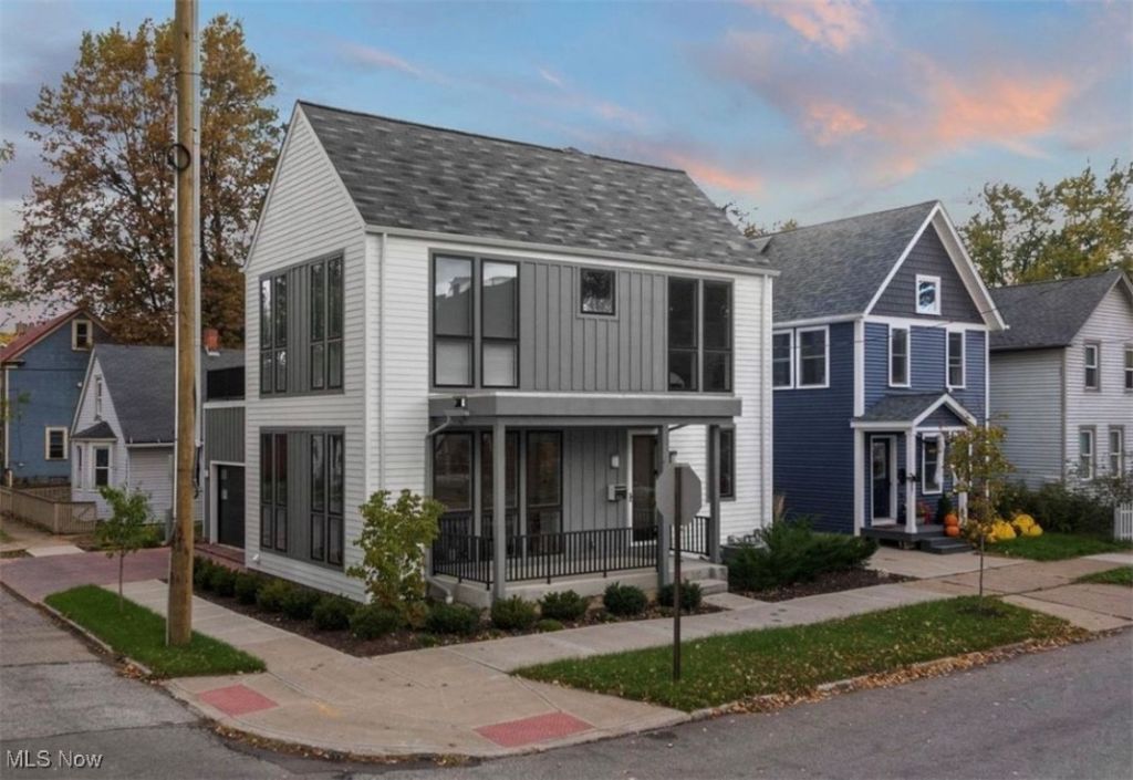 1926 W 52 Street, Cleveland, OH 44102 Main Photo