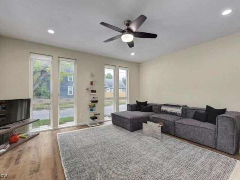 1926 W 52 Street, Cleveland, OH 44102 Photo 14