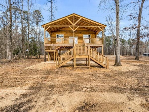 1090 Valley Grain Rd, Brooksville, MS 39739