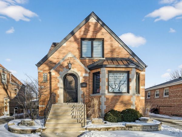 5321 S Nordica Avenue, Chicago, IL 60638