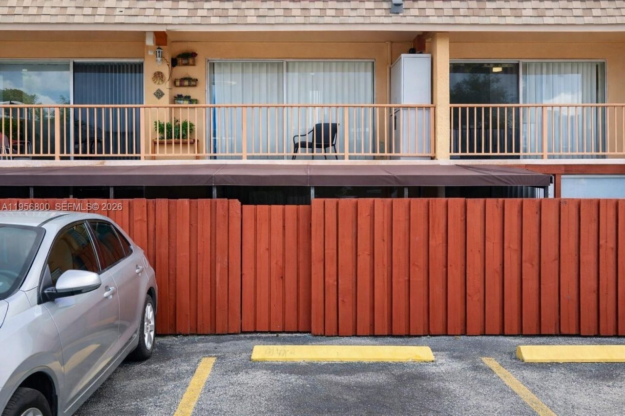 850 SW 129th Pl, Unit 103, Miami, FL 33184 Photo