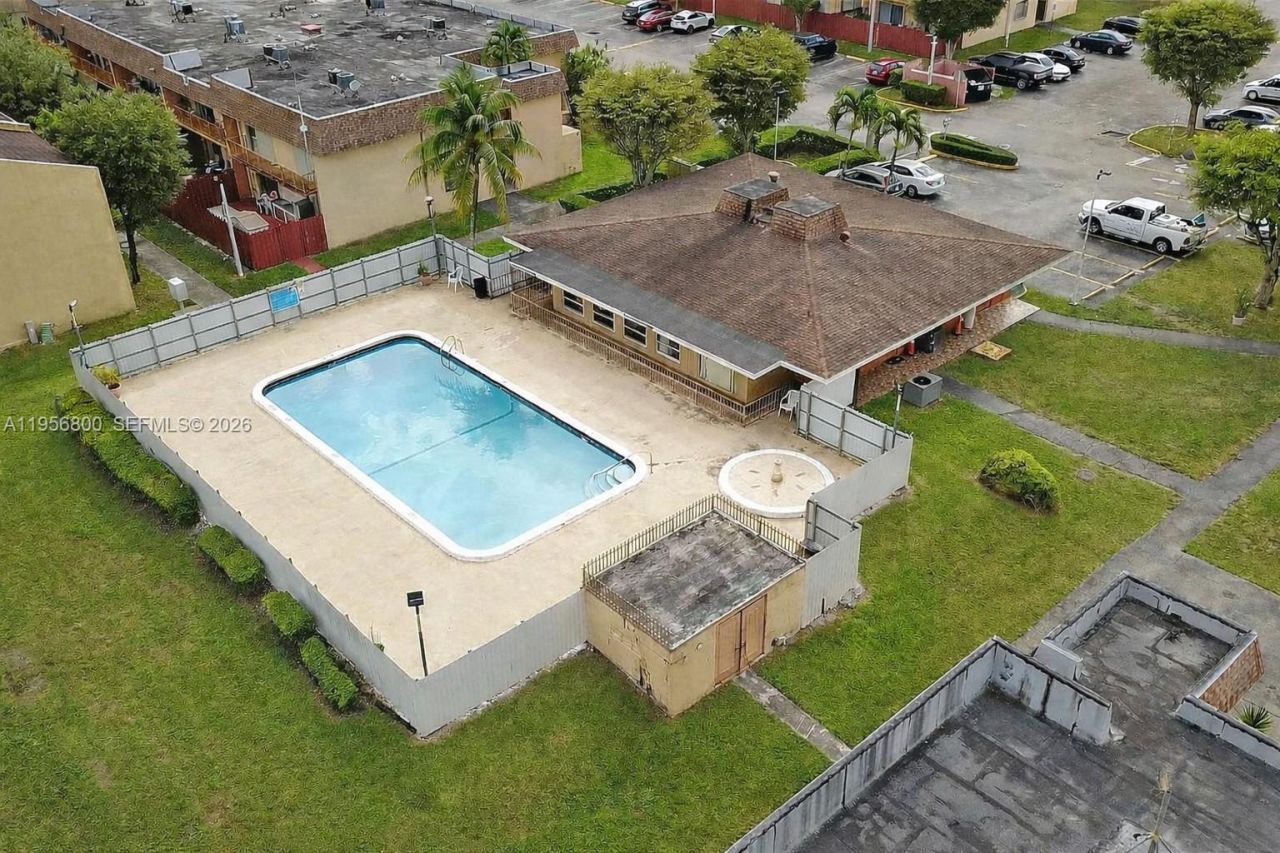 850 SW 129th Pl, Unit 103, Miami, FL 33184 Photo