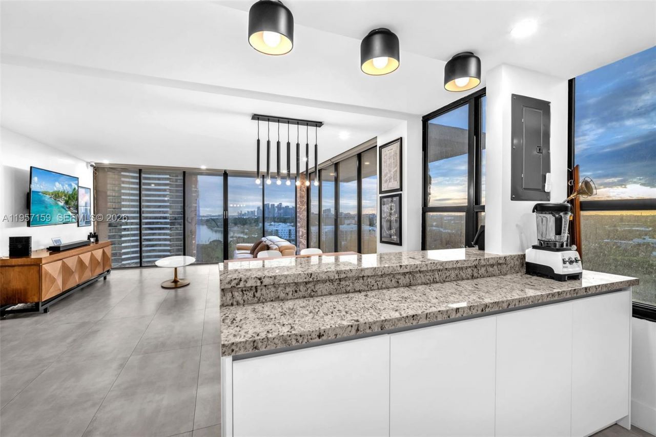 780 NE 69th St, Unit 1509, Miami, FL 33138 Photo