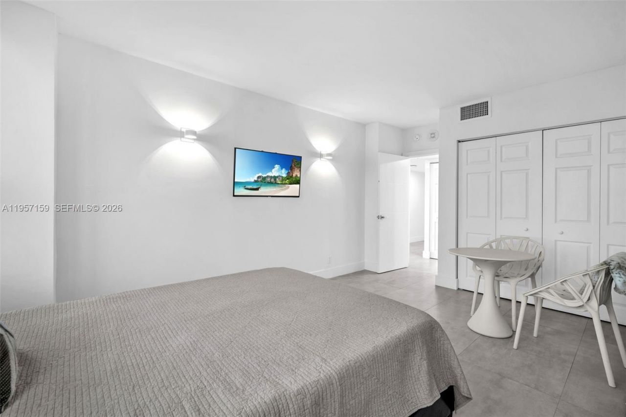 780 NE 69th St, Unit 1509, Miami, FL 33138 Photo