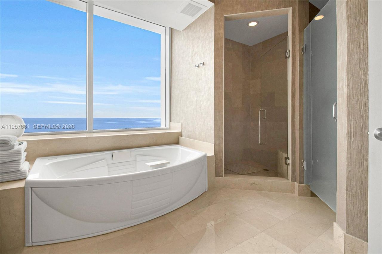 18101 Collins Ave, Unit 3609, Sunny Isles Beach, FL 33160 Photo