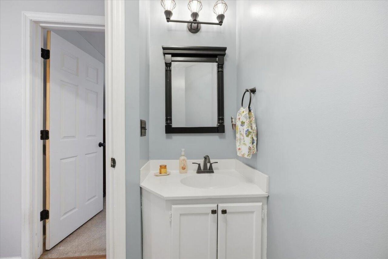 4924 Boykin Drive Photo 10