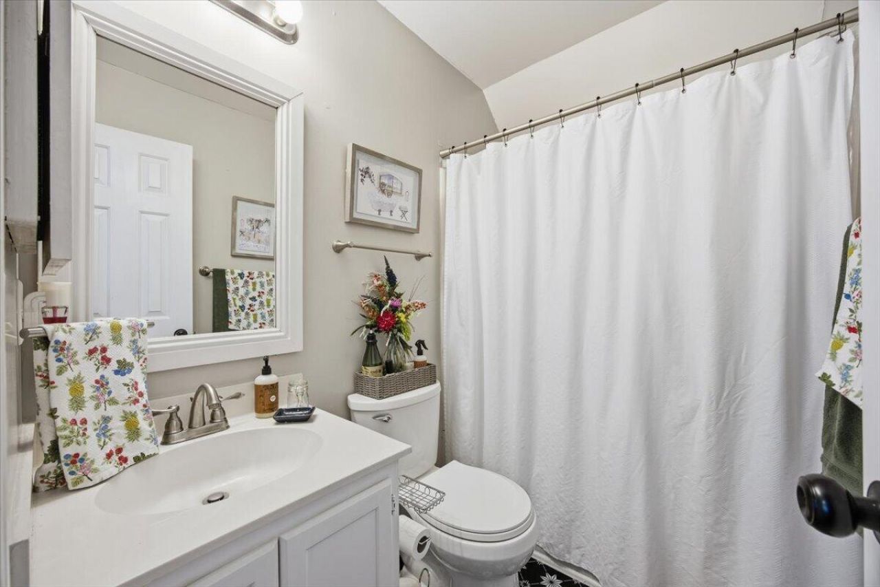 4924 Boykin Drive Photo 14