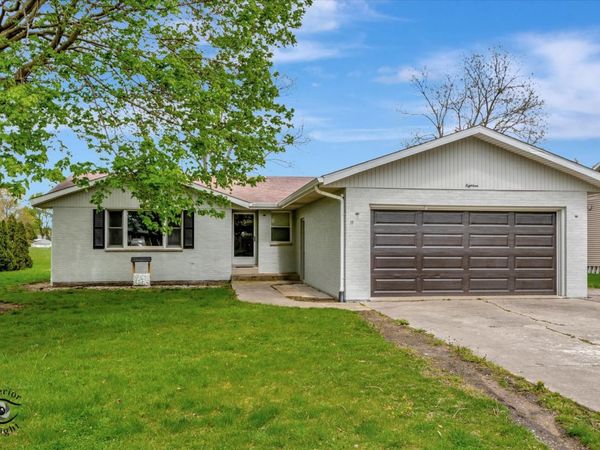 18 Laurel Lane, Grant Park, IL 60940