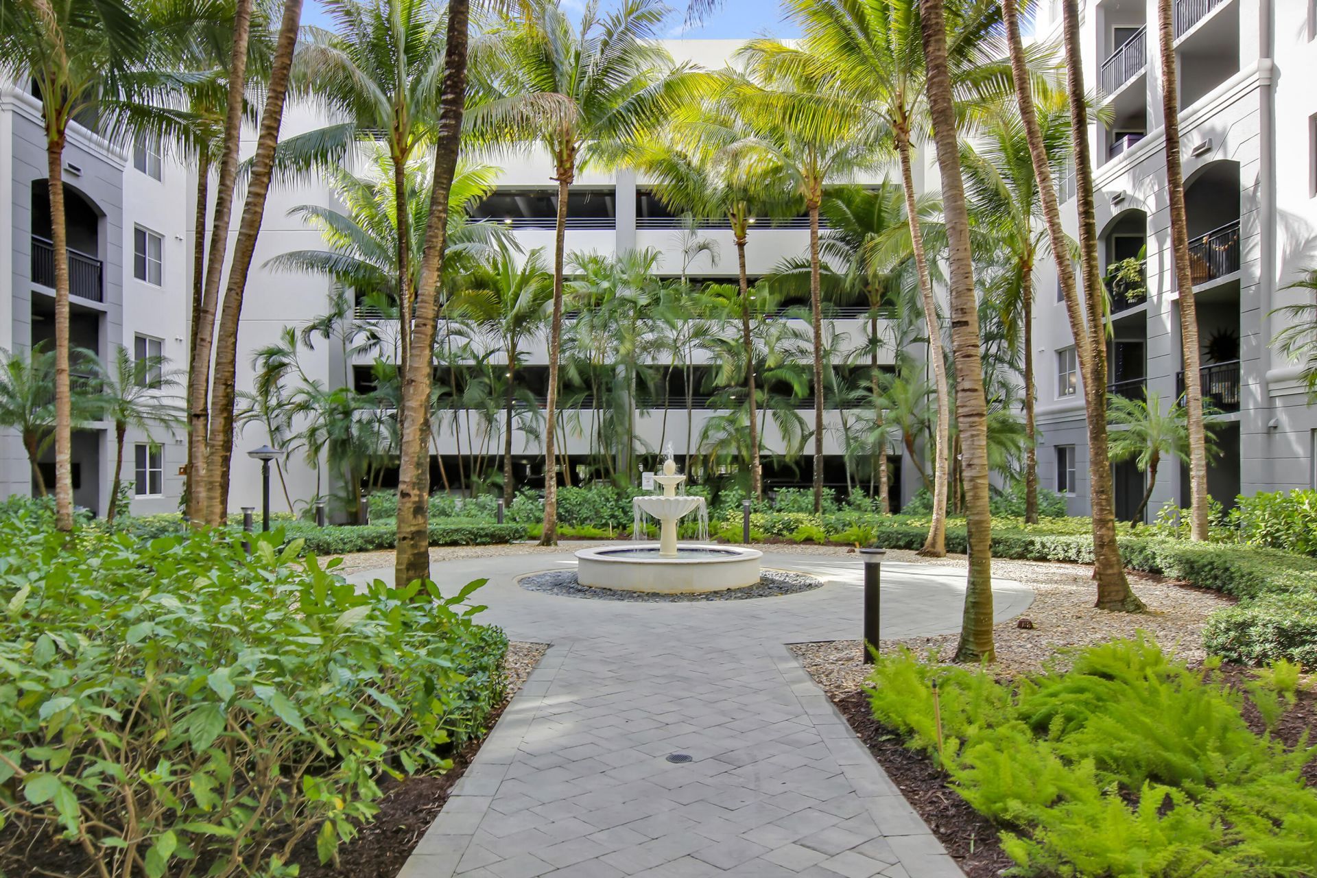 1660 Renaissance Commons Boulevard, Unit 2122, Boynton Beach, FL 33426 Photo