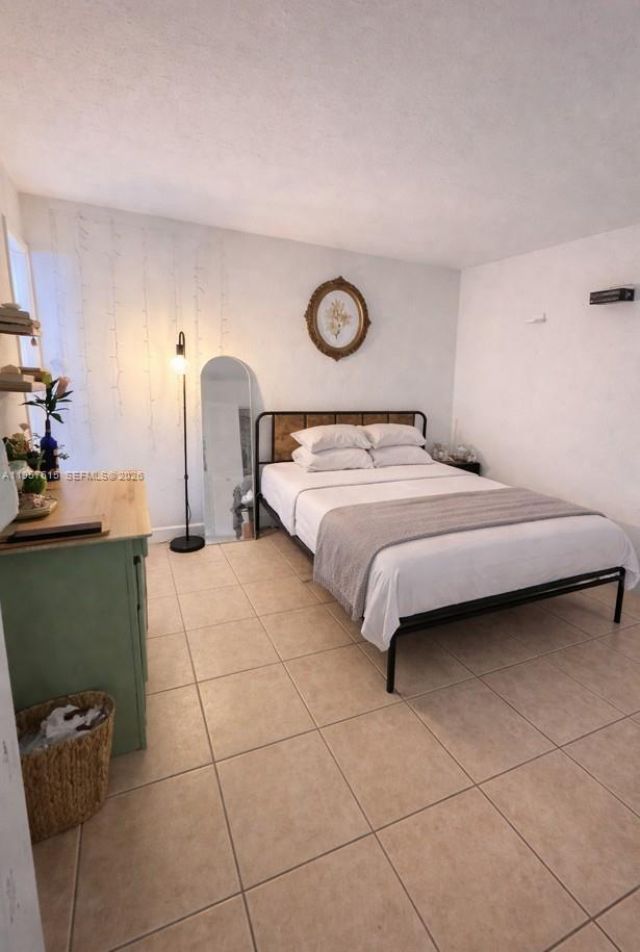 9459 SW 76th St, Unit R8, Miami, FL 33173 Photo