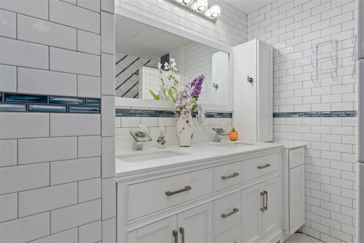 193 Gladys Avenue, Inglis, FL 34449 Photo