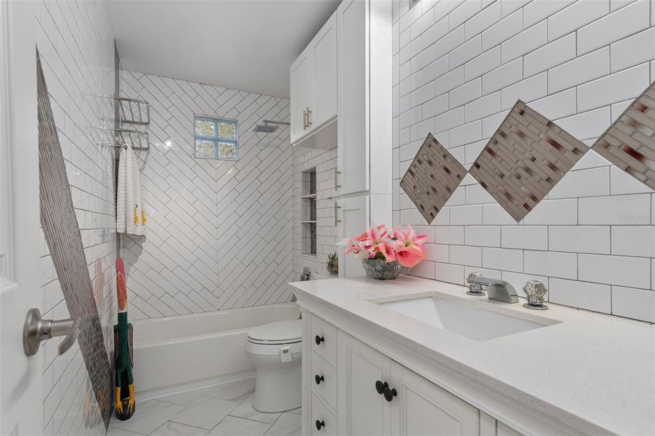 193 Gladys Avenue, Inglis, FL 34449 Photo