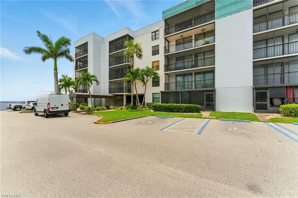 3460 N Key Dr, Unit 409, North Fort Myers, FL 33903 Photo