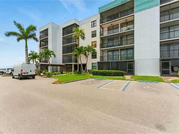 3460 N Key DR, Unit 409, NORTH FORT MYERS, FL 33903