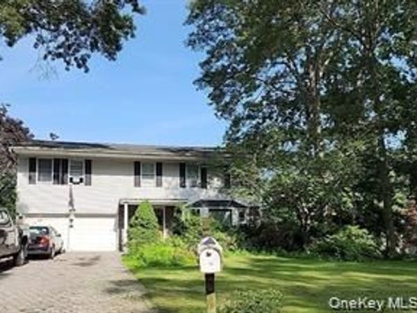 42 Maple Glen Lane , Nesconset, NY 11767