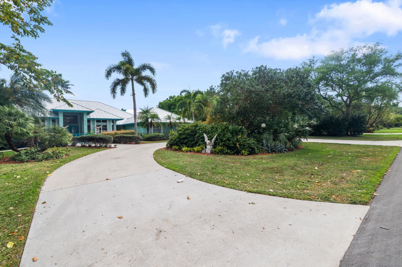 8862 Estate Drive, West Palm Beach, FL 33411 Photo