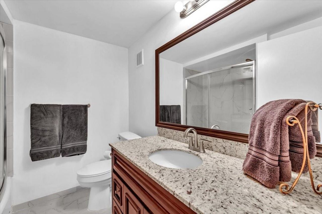 140 Lakeview Drive, Unit 105, Weston, FL 33326 Photo