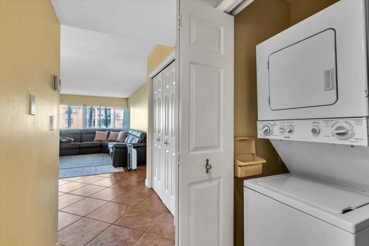 140 Lakeview Drive, Unit 105, Weston, FL 33326 Photo