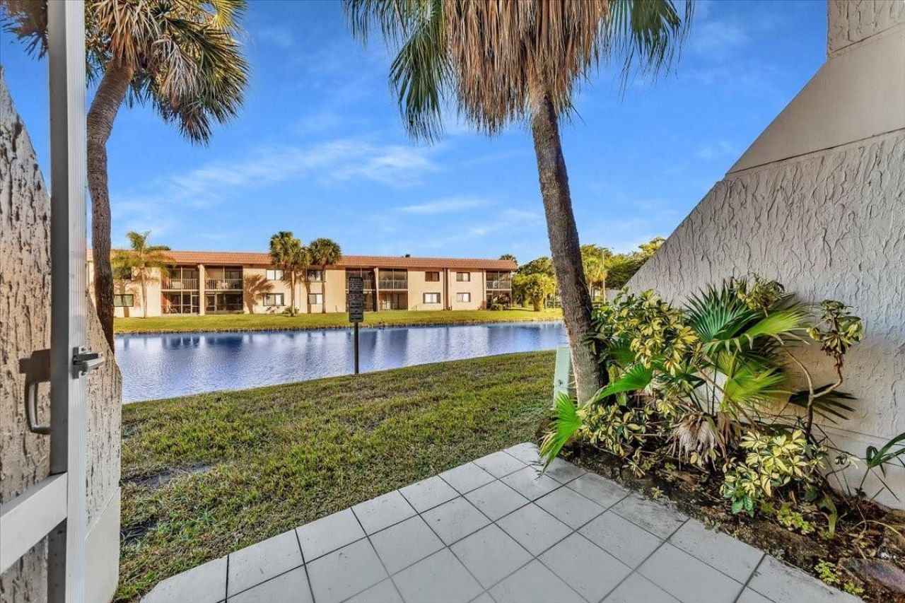 140 Lakeview Drive, Unit 105, Weston, FL 33326 Photo