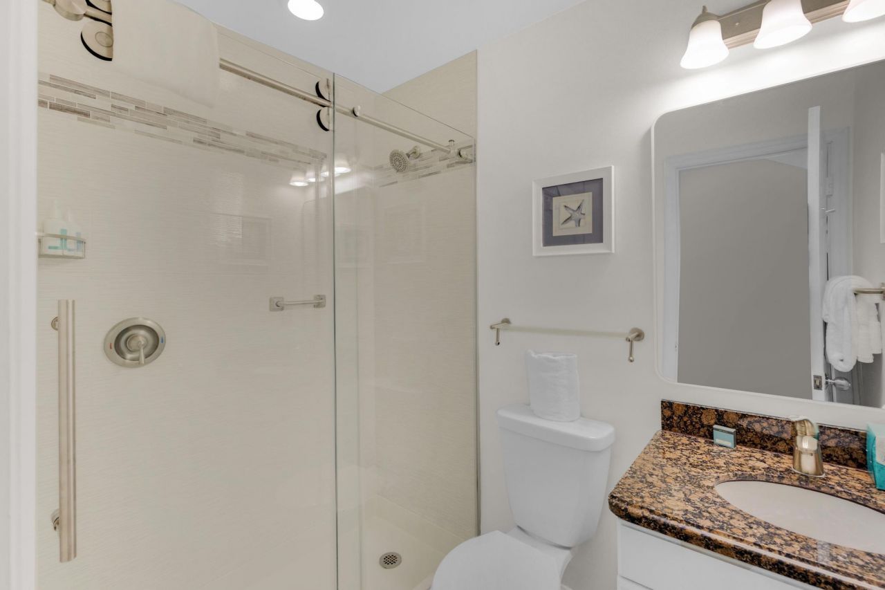 5071 Sunset Village Drive, Duck Key, FL 33050 Photo