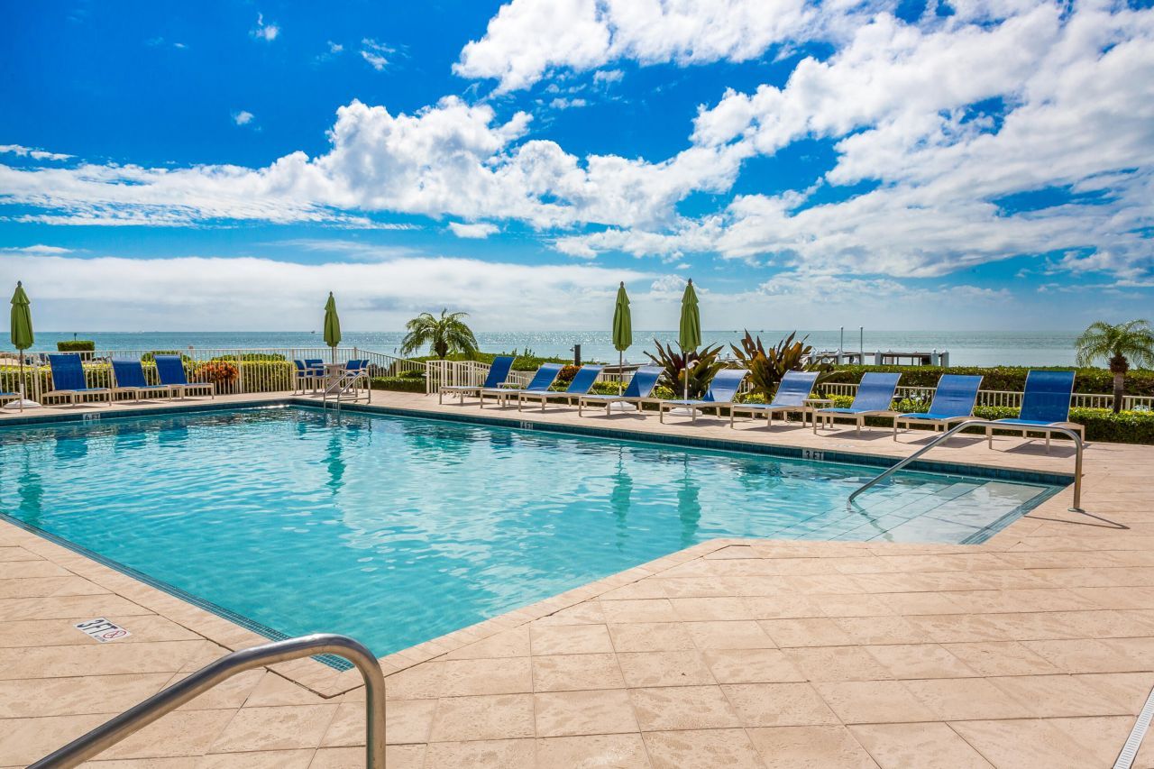 1133 W Ocean Drive, Unit 16, Key Colony, FL 33051 Photo