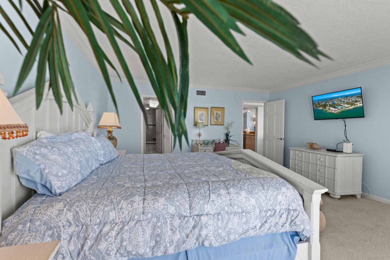 1133 W Ocean Drive, Unit 16, Key Colony, FL 33051 Photo