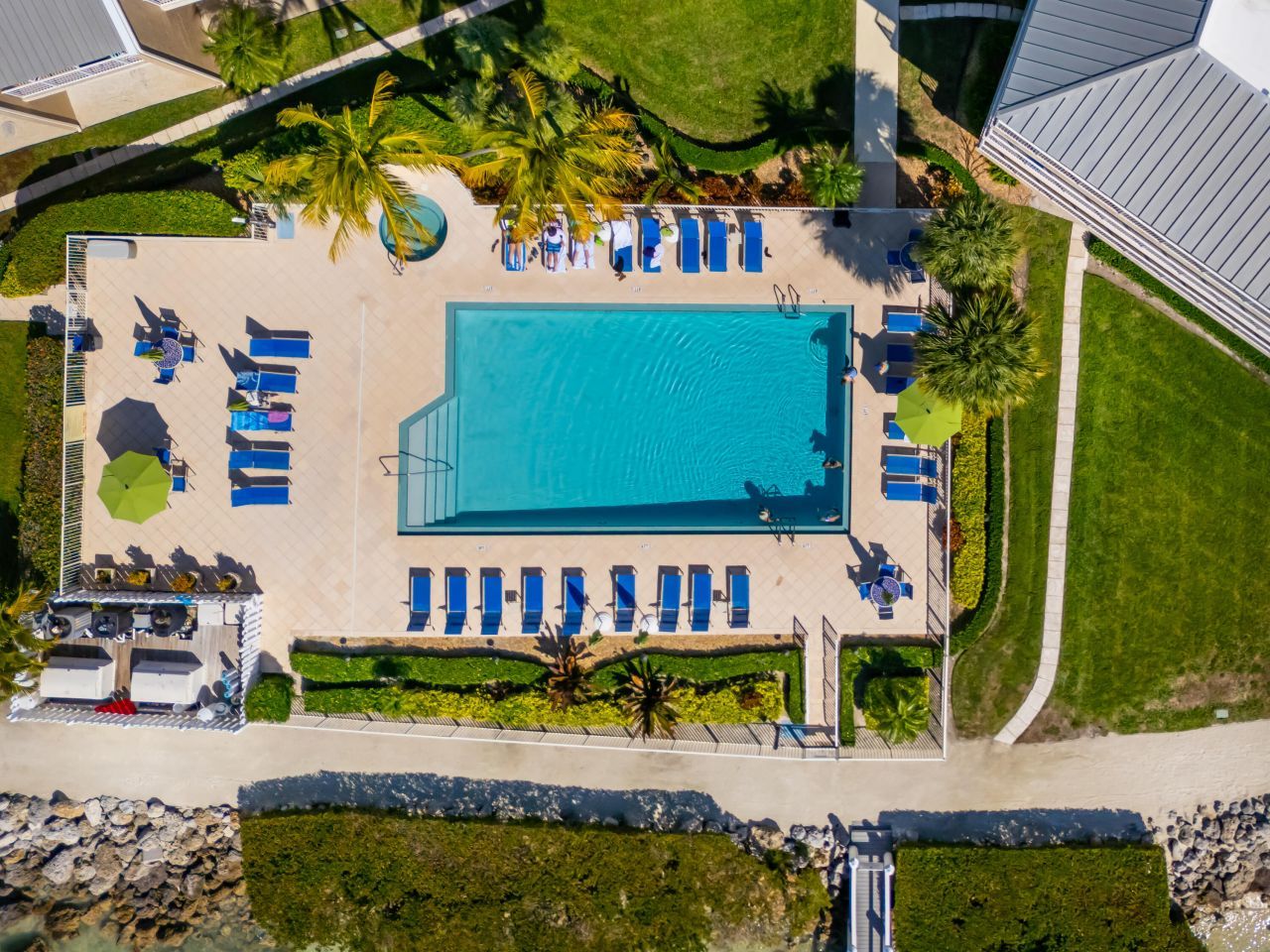 1133 W Ocean Drive, Unit 16, Key Colony, FL 33051 Photo