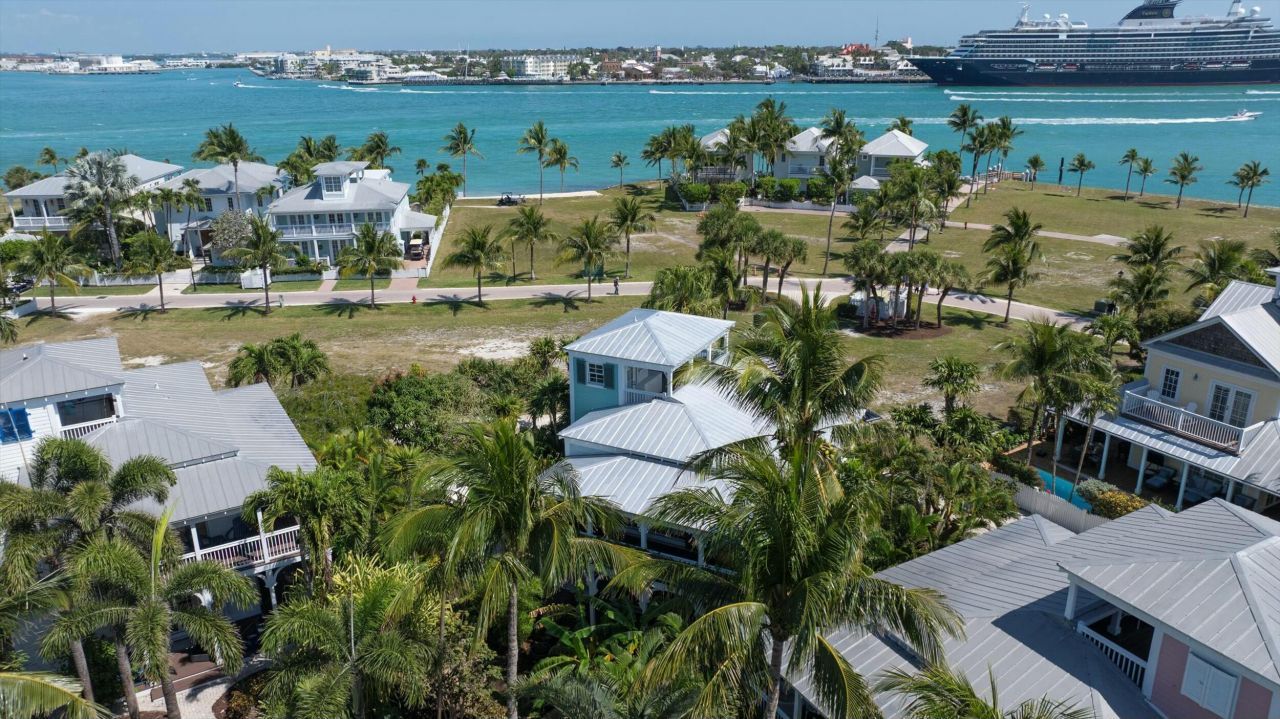 68 Sunset Key Drive, Key West, FL 33040 Photo