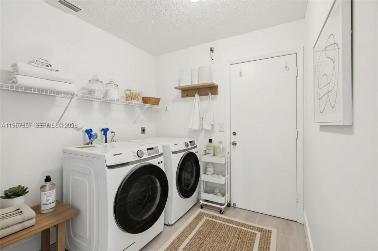 1378 SW 180th Ave, Pembroke Pines, FL 33029 Photo