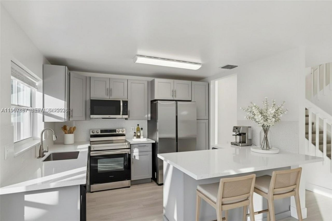 1378 SW 180th Ave, Pembroke Pines, FL 33029 Photo