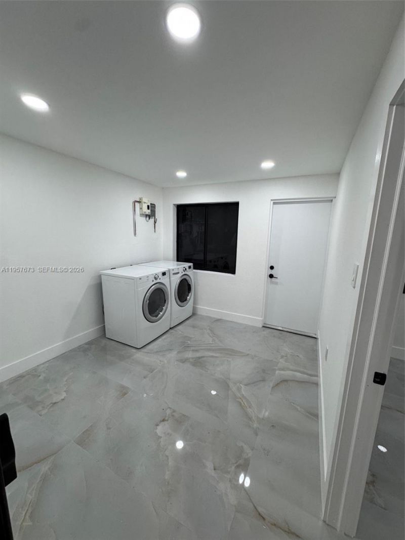 8901 NW 32nd Ave, Miami, FL 33147 Photo