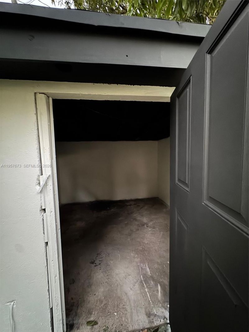 8901 NW 32nd Ave, Miami, FL 33147 Photo