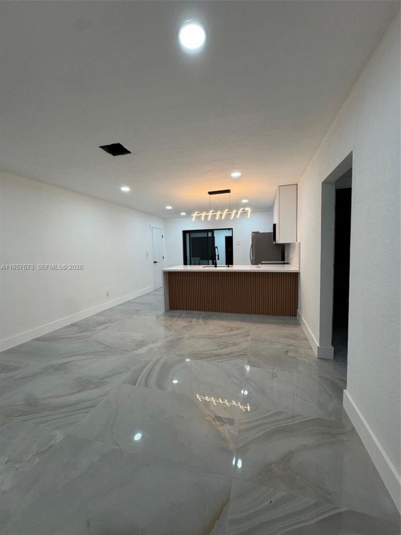 8901 NW 32nd Ave, Miami, FL 33147 Photo