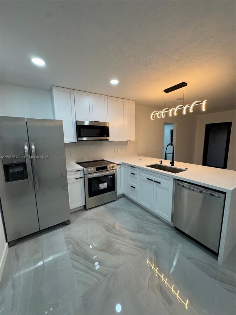 8901 NW 32nd Ave, Miami, FL 33147 Photo