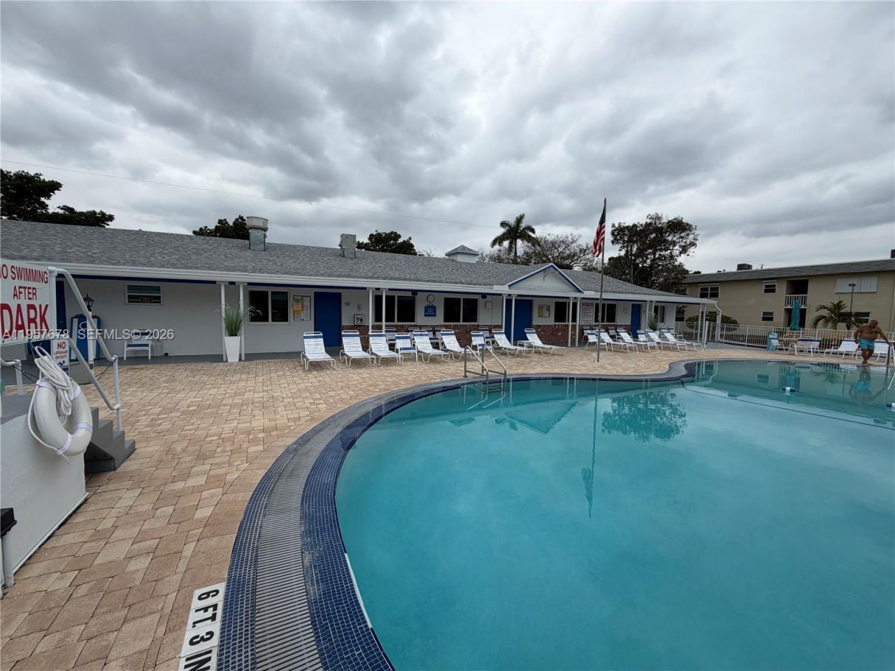 1301 N 12th Ct, Unit 4B, Hollywood, FL 33019 Photo