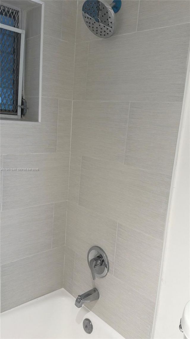 7851 Dunham Blvd , Unit 5, Miami, FL 33138 Photo