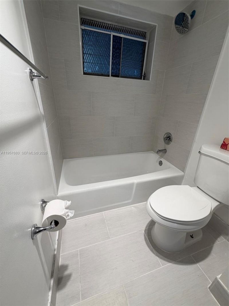 7851 Dunham Blvd , Unit 5, Miami, FL 33138 Photo