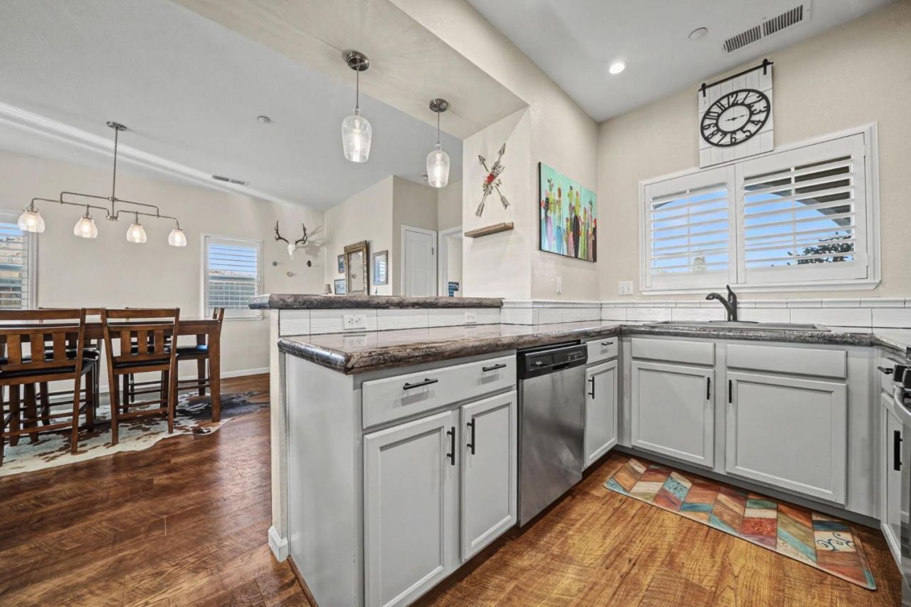 1028 Shakeley Ln, Ione, CA 95640 Photo