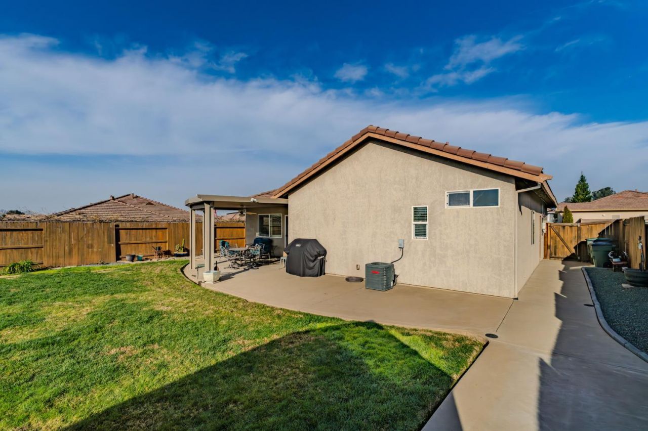 1028 Shakeley Ln, Ione, CA 95640 Photo
