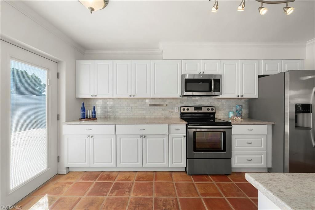15068 Cloverdale Dr, Fort Myers, FL 33919 Photo