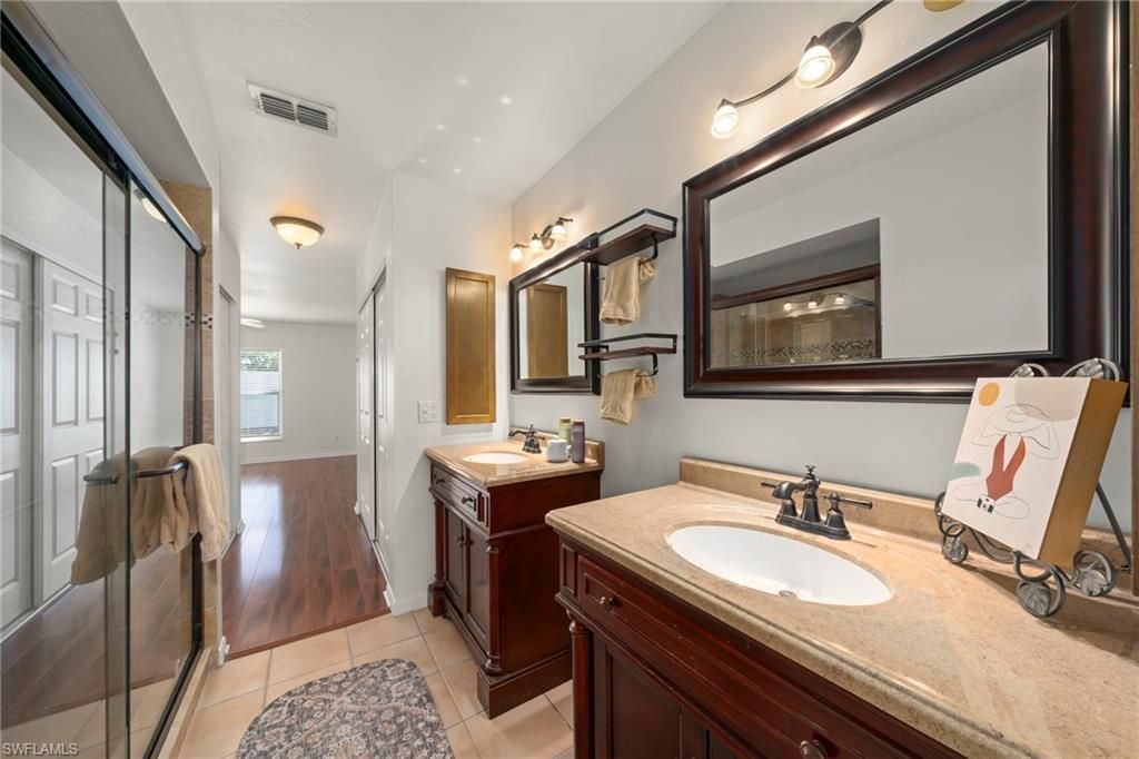 15068 Cloverdale Dr, Fort Myers, FL 33919 Photo