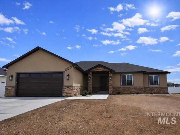 603 Manning Circle, Paul, ID 83347