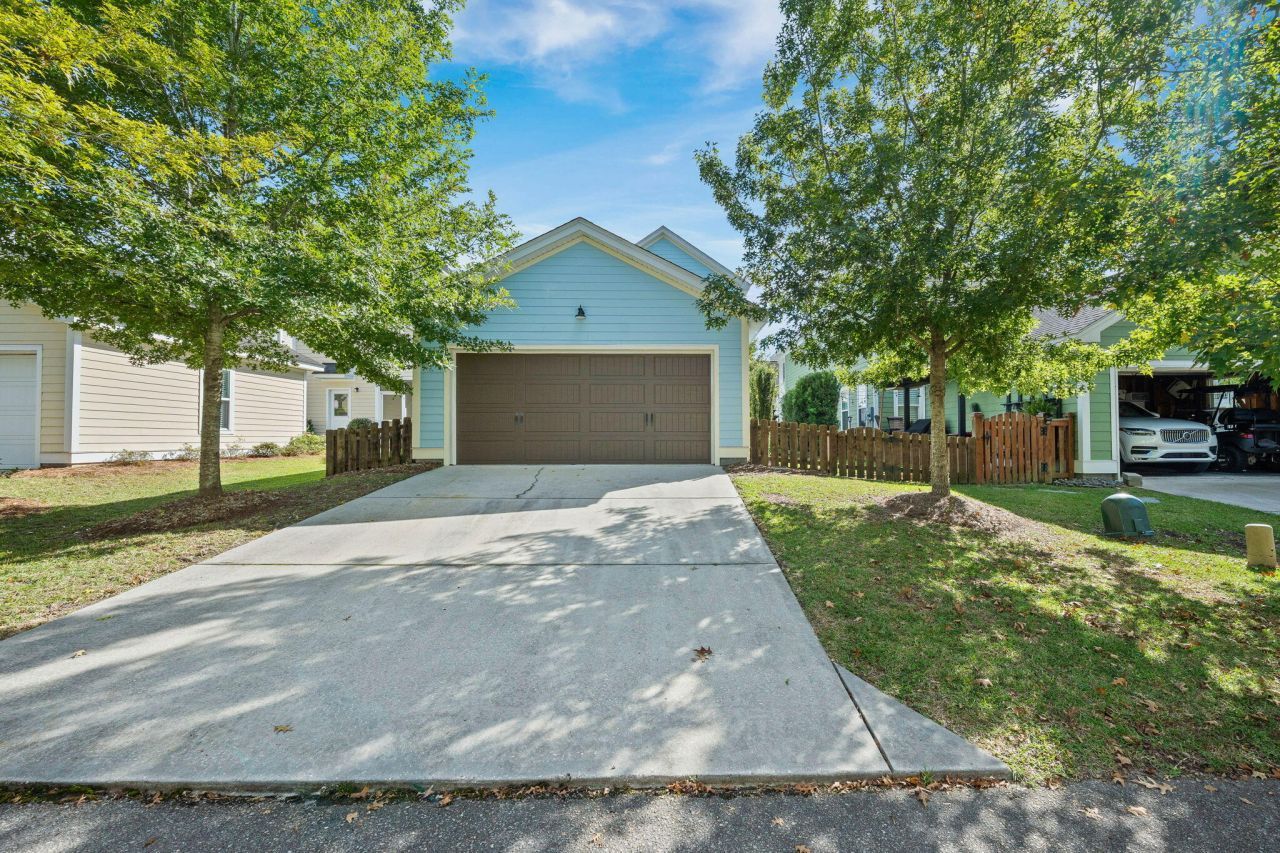 103 Green Grass Road Photo 32