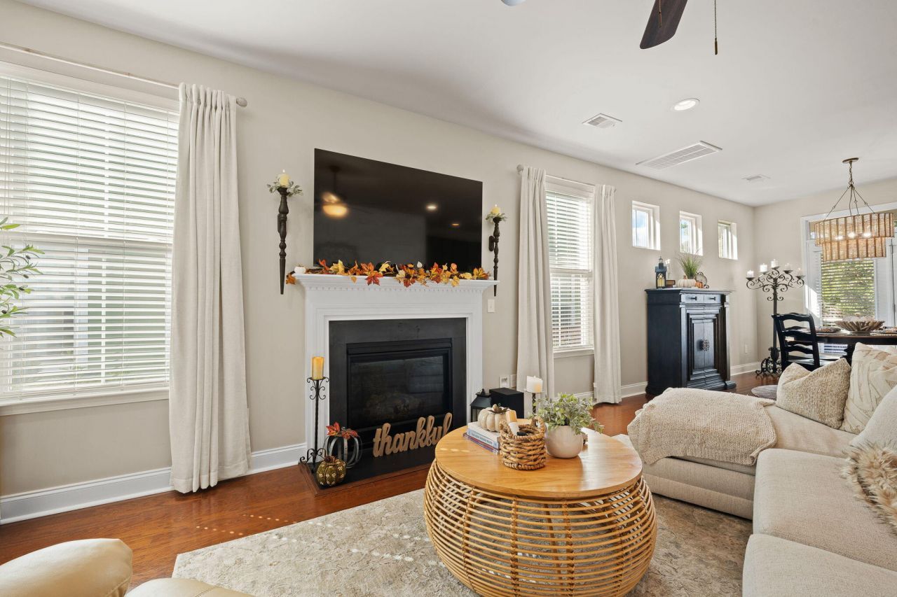 103 Green Grass Road Photo 5